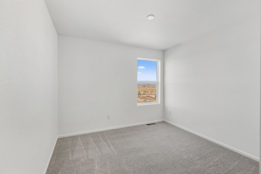 Spacious, unfurnished interior of a new home in Windler, Aurora (Image 14).