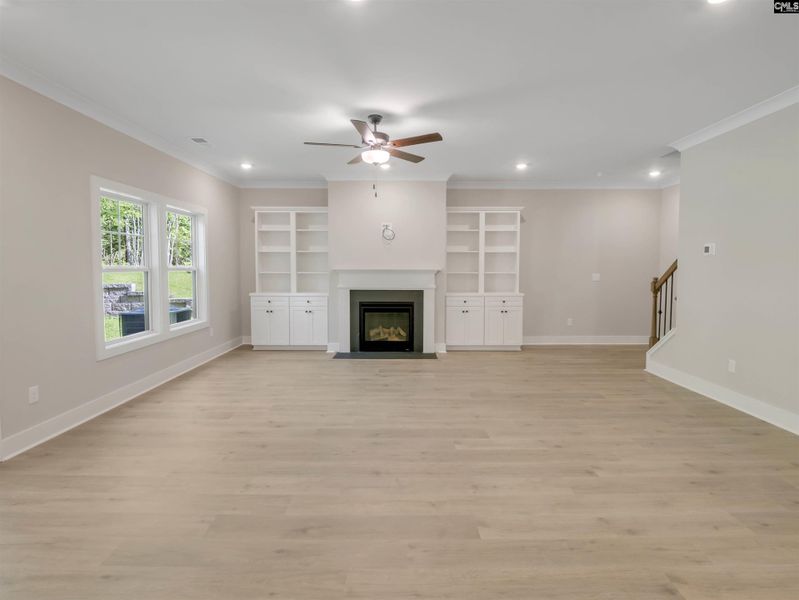 Spacious, unfurnished interior of a new home in Collins Cove, Chapin (Image 19).