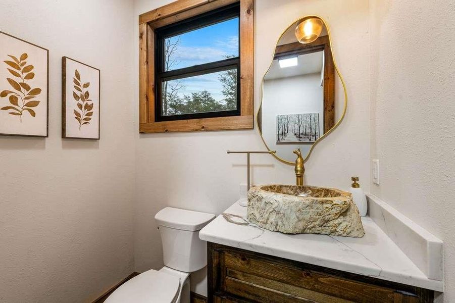 Furnished interior view inside a new home in , McCaysville (Image 37).