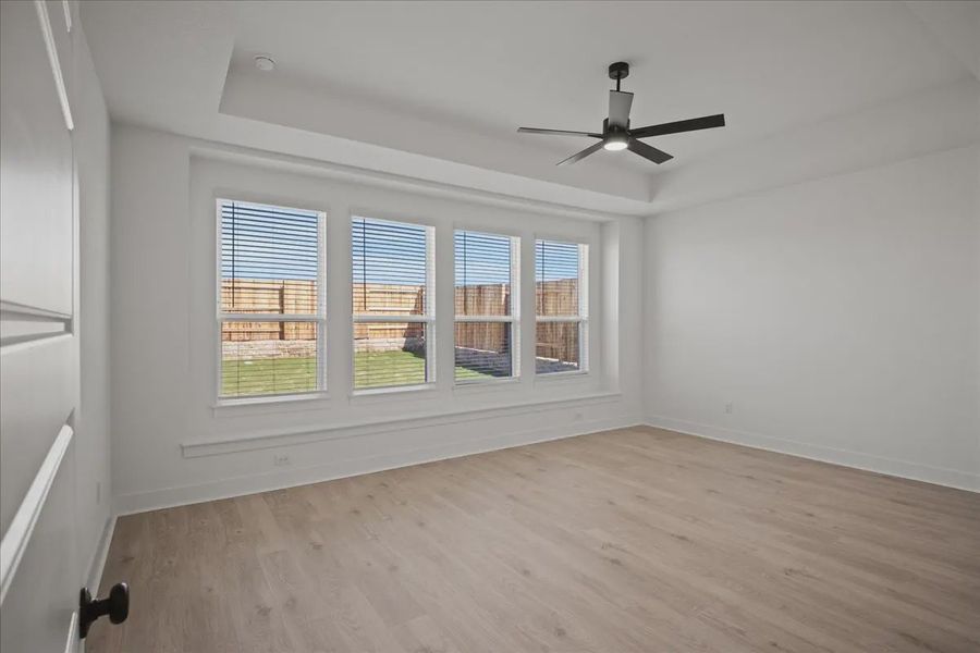Representative unfurnished interior of a home built from the Farris by Chesmar Homes in Gregg Ranch, Marble Falls (Image 13).