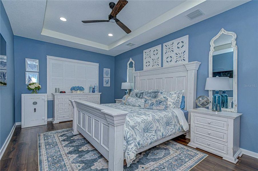 Furnished interior view inside a new home in , Tampa (Image 15).