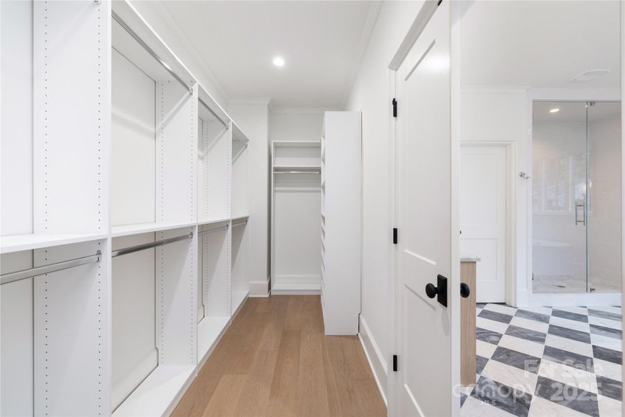 Image 38 of a home in .