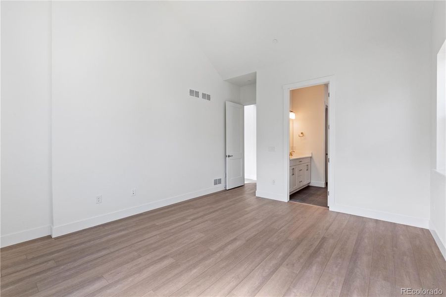 Spacious, unfurnished interior of a new home in , Broomfield (Image 16). Spacious, unfurnished interior of a new home in , Broomfield (Image 16).