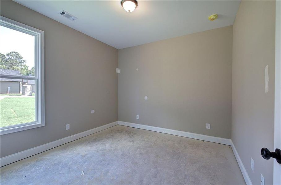 Spacious, unfurnished interior of a new home in , Dallas (Image 18).