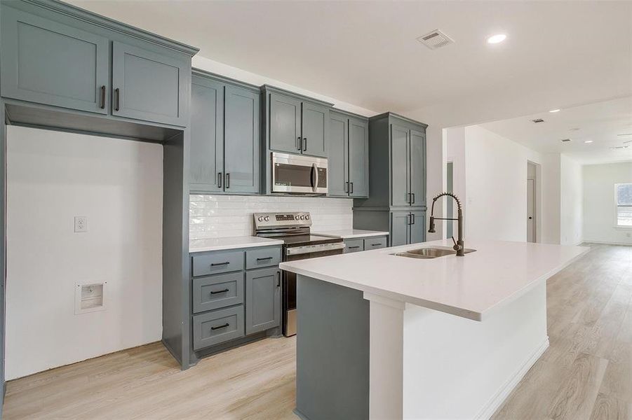 Furnished interior view inside a new home in , Granbury (Image 5).