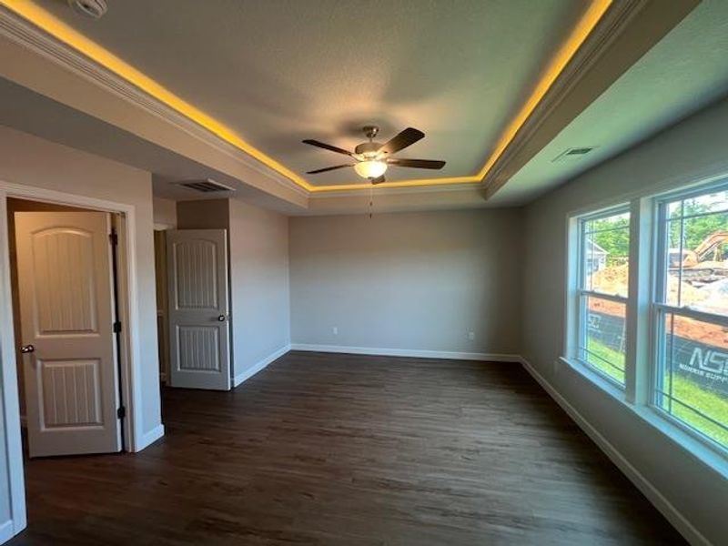 Spacious, unfurnished interior of a new home in Cleveland Meadows, Spartanburg (Image 14).