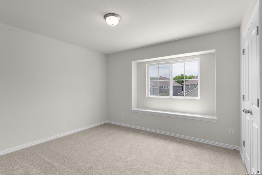 Spacious, unfurnished interior of a new home in Casinas at Gruene, New Braunfels (Image 16).