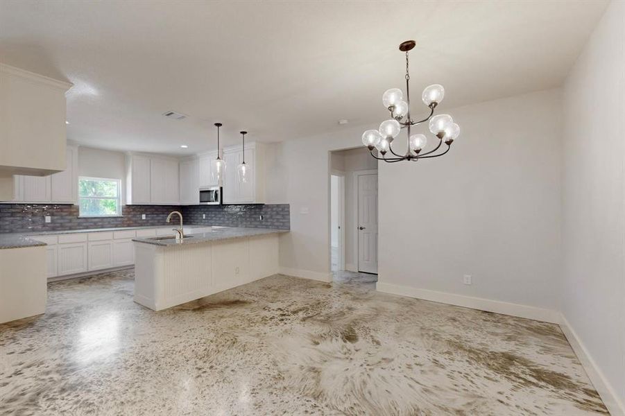 Spacious, unfurnished interior of a new home in , Sunset (Image 9).