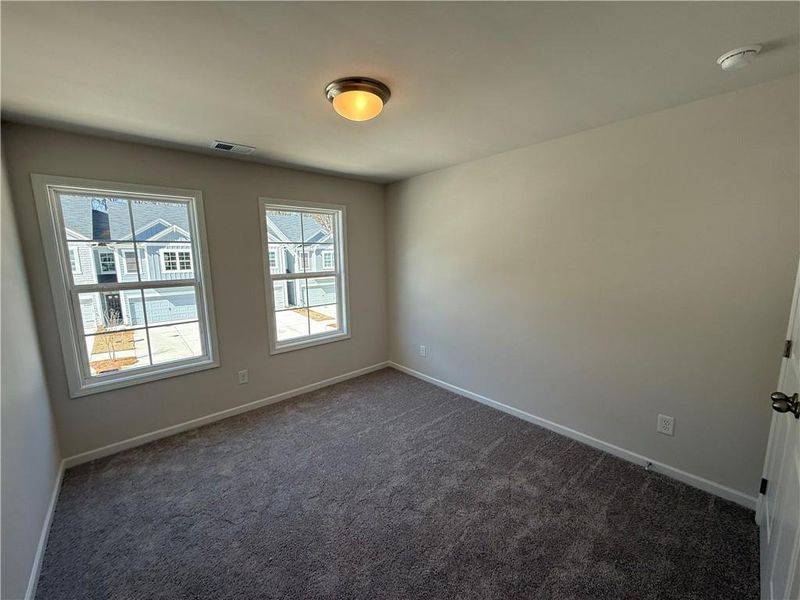 Spacious, unfurnished interior of a new home in Longview Run, Decatur (Image 10).