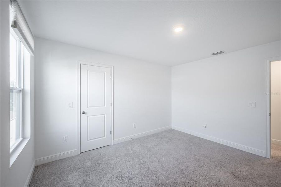 Spacious, unfurnished interior of a new home in , Orlando (Image 20). Spacious, unfurnished interior of a new home in , Orlando (Image 20).