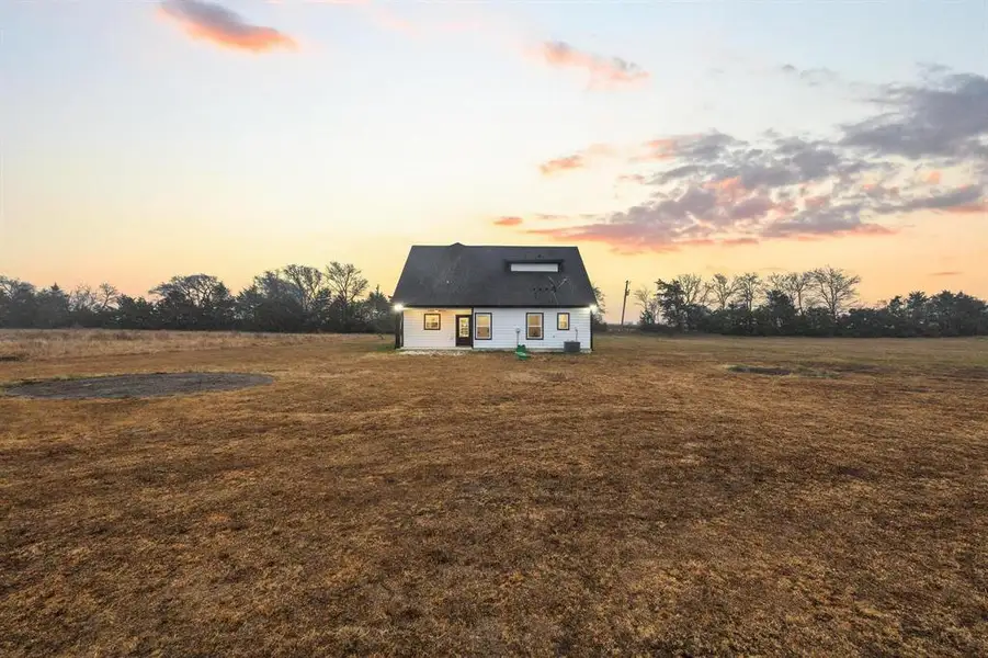 Exterior details and patio area of a home in , Blossom (Image 3).