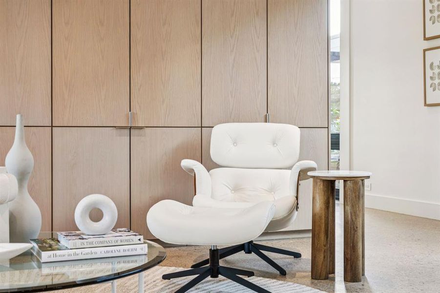 Furnished interior view inside a new home in , Dallas (Image 15). Furnished interior view inside a new home in , Dallas (Image 15).