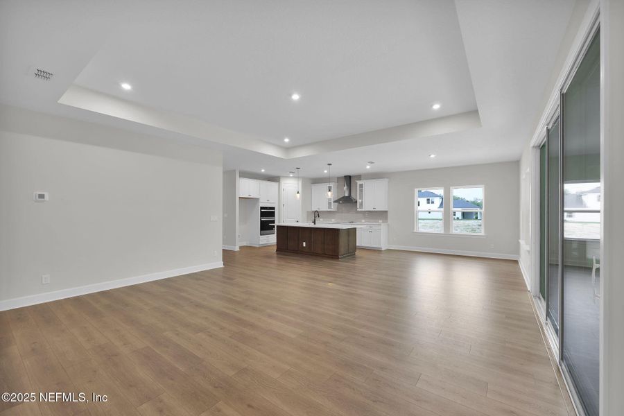Spacious, unfurnished interior of a new home in Creighton Pointe, Fleming Island (Image 22). Spacious, unfurnished interior of a new home in Creighton Pointe, Fleming Island (Image 22).
