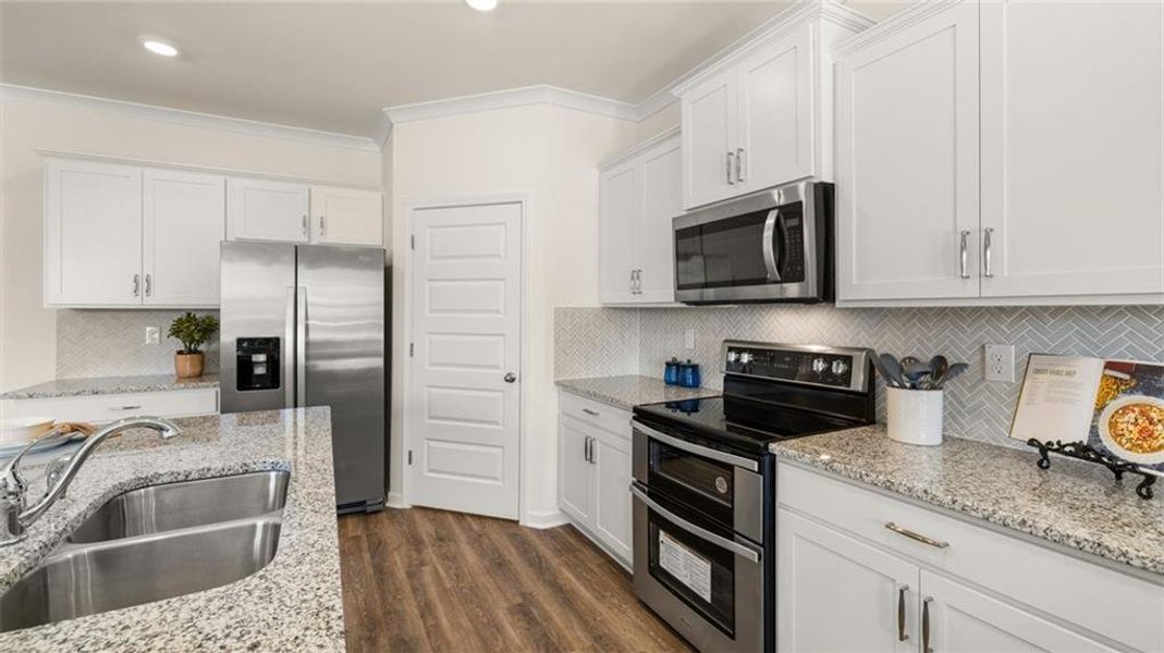 Furnished interior view inside a new home in Kingston Ranch at Lake Oconee, Buckhead (Image 64).