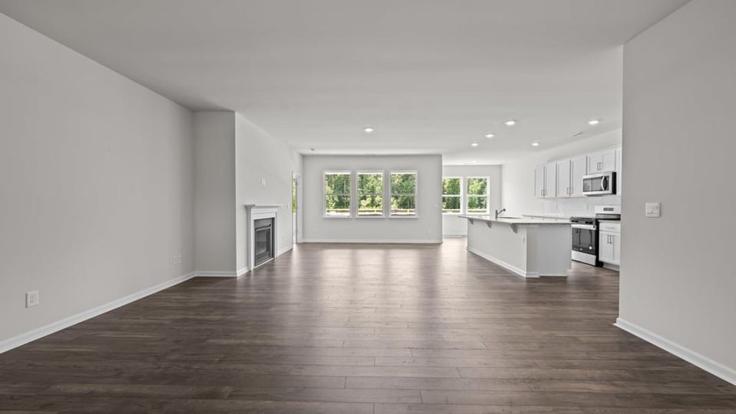 Spacious, unfurnished interior of a new home in West New Bern, New Bern (Image 17).