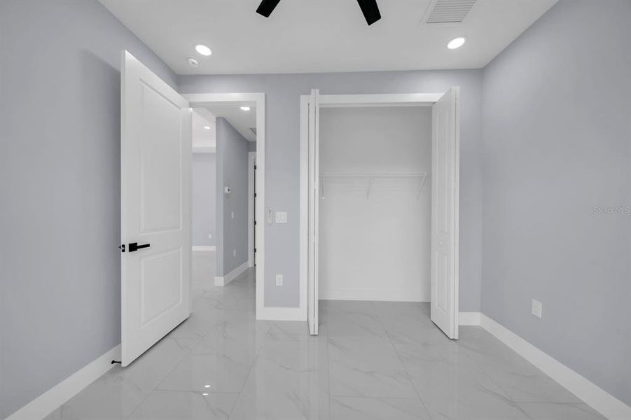 Spacious, unfurnished interior of a new home in , Lehigh Acres (Image 29).