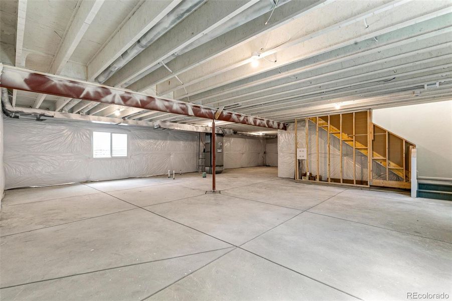 Spacious, unfurnished interior of a new home in Turnberry, Commerce City (Image 17). Spacious, unfurnished interior of a new home in Turnberry, Commerce City (Image 17).