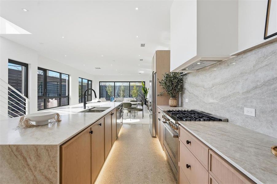 Furnished interior view inside a new home in , Dallas (Image 14). Furnished interior view inside a new home in , Dallas (Image 14).