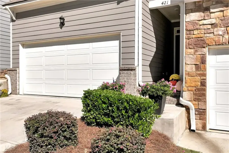 Exterior details and patio area of a home in , Dahlonega (Image 3).