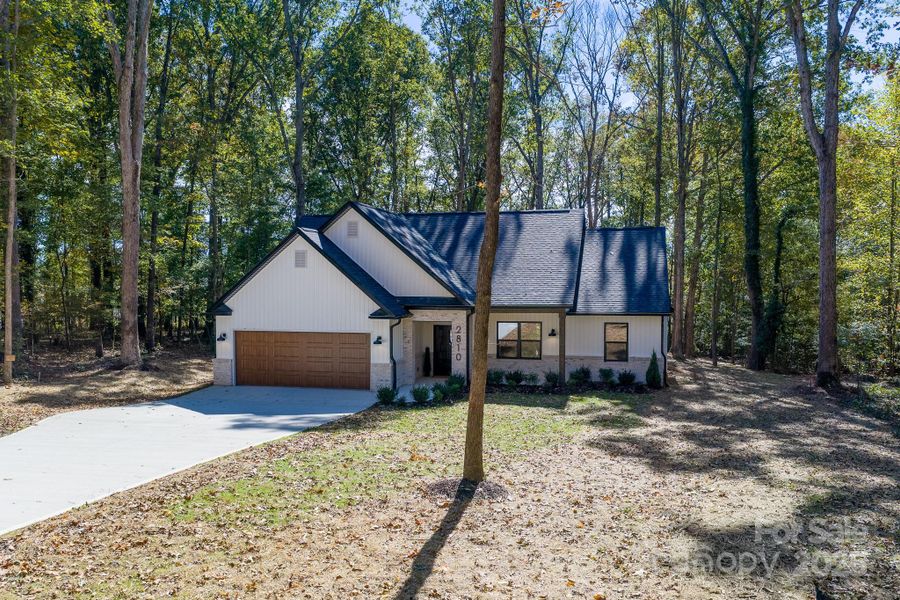 Image 38 of a home in .