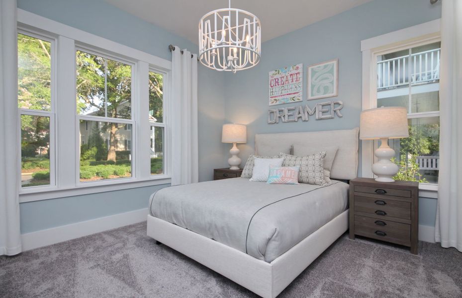 Representative furnished interior of a home built from the Sweetgrass by Pulte Homes in SayeBrook, Myrtle Beach (Image 14).