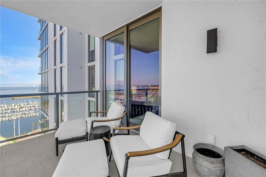 Exterior details and patio area of a home in Saltaire, St. Petersburg (Image 2).