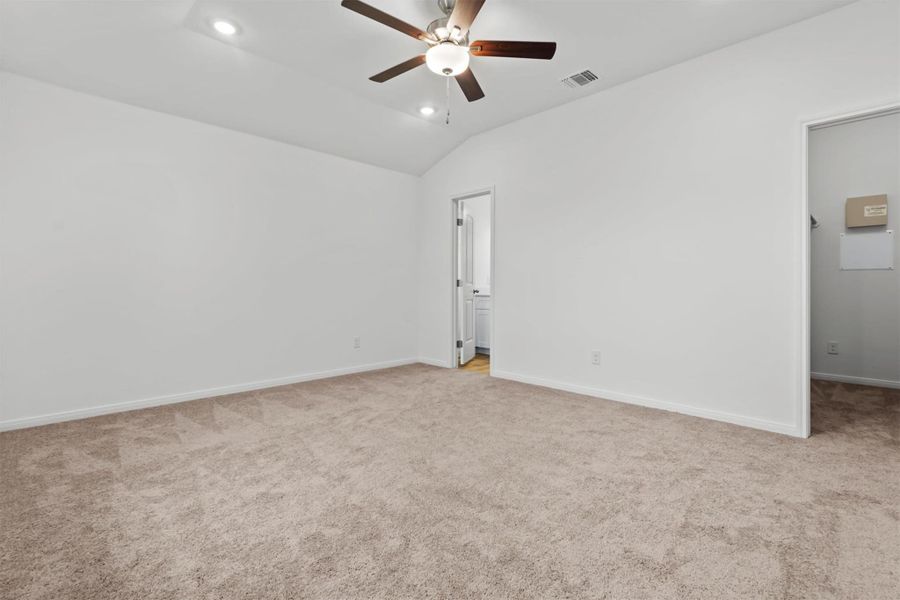 Spacious, unfurnished interior of a new home in Butler Farms, Liberty Hill (Image 15). Spacious, unfurnished interior of a new home in Butler Farms, Liberty Hill (Image 15).
