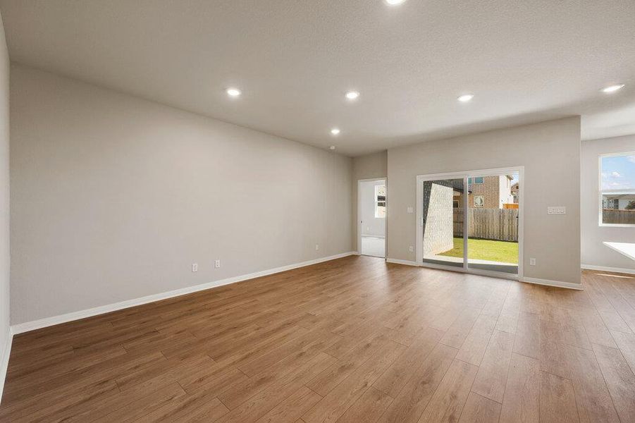 Spacious, unfurnished interior of a new home in Berry Creek Highlands, Georgetown (Image 27). Spacious, unfurnished interior of a new home in Berry Creek Highlands, Georgetown (Image 27).