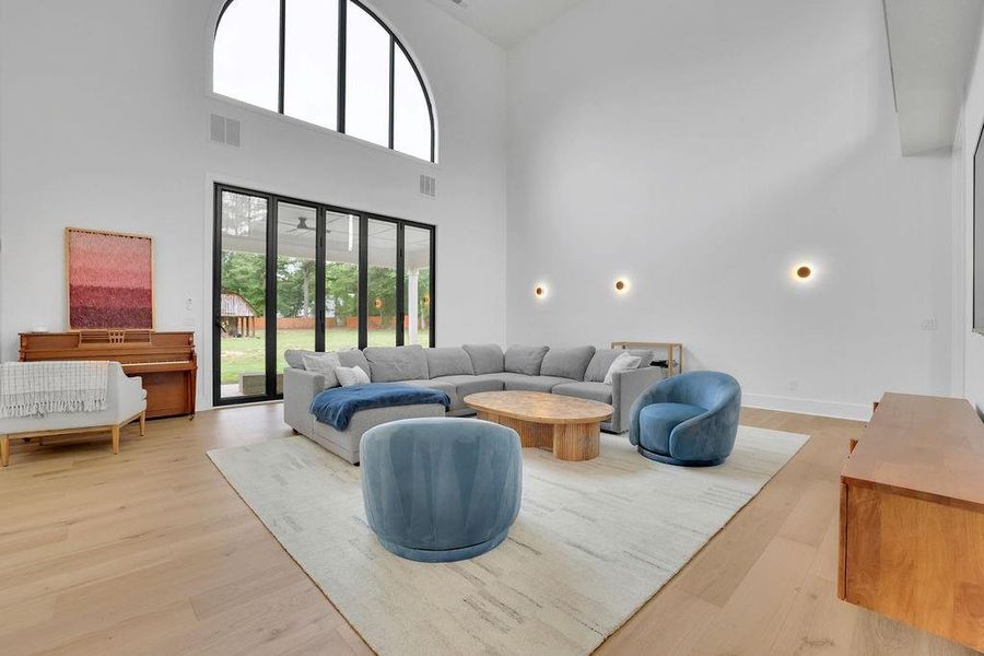 Image 40 of a home in .