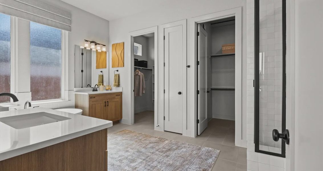 Representative furnished interior of a home built from the Malia by Chesmar Homes in Gregg Ranch, Marble Falls (Image 16).