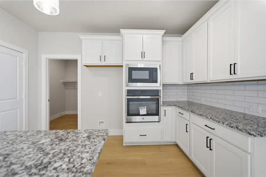 Furnished interior view inside a new home in Sunterra Lakes, Brookshire (Image 5). Furnished interior view inside a new home in Sunterra Lakes, Brookshire (Image 5).