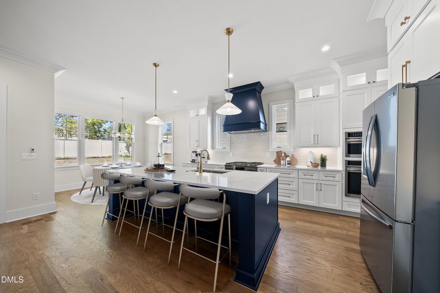 _DSC01855_Lot18_finalCC