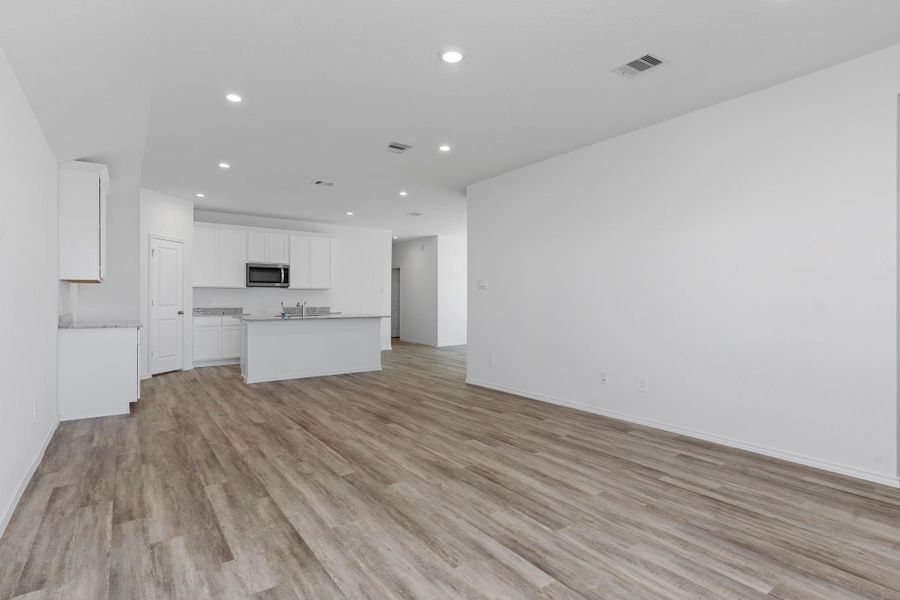 Spacious, unfurnished interior of a new home in Emberly, Beasley (Image 19).