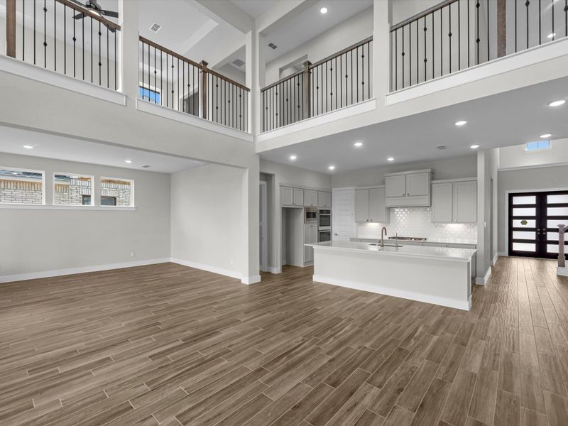 Spacious, unfurnished interior of a new home in Dunham Pointe, Cypress (Image 15). Spacious, unfurnished interior of a new home in Dunham Pointe, Cypress (Image 15).
