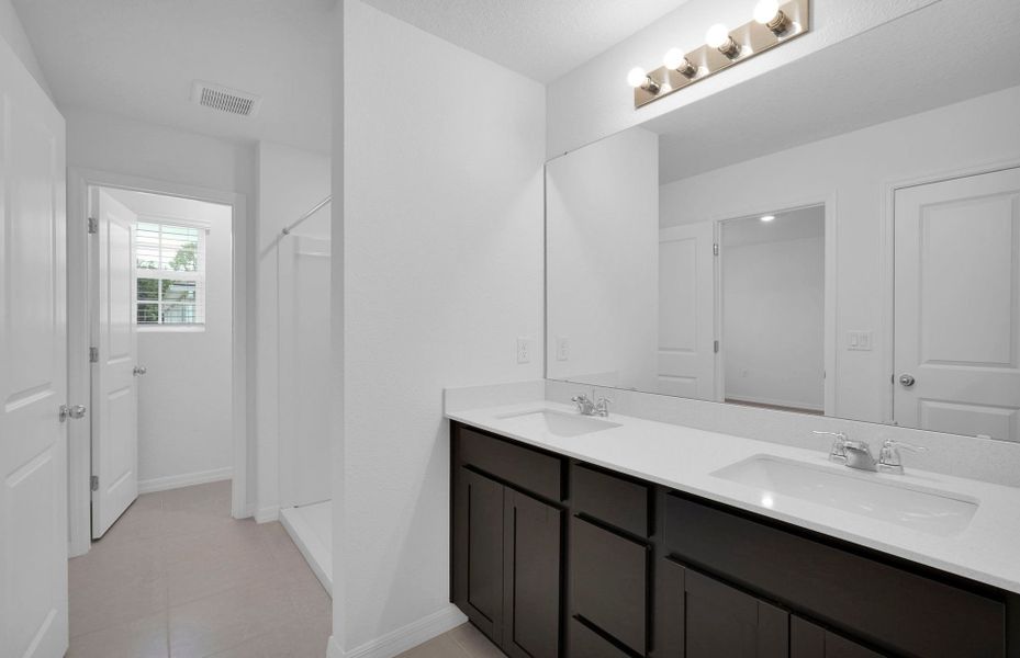 Landmark | Owner's Bathroom