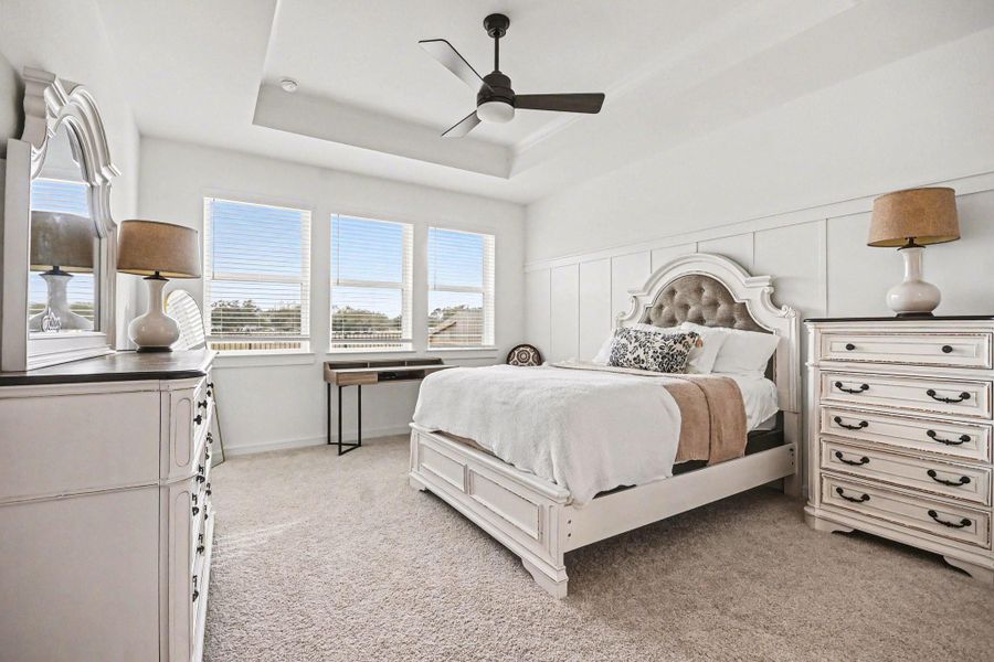 Furnished interior view inside a new home in Centennial Oaks, Santa Fe (Image 19).