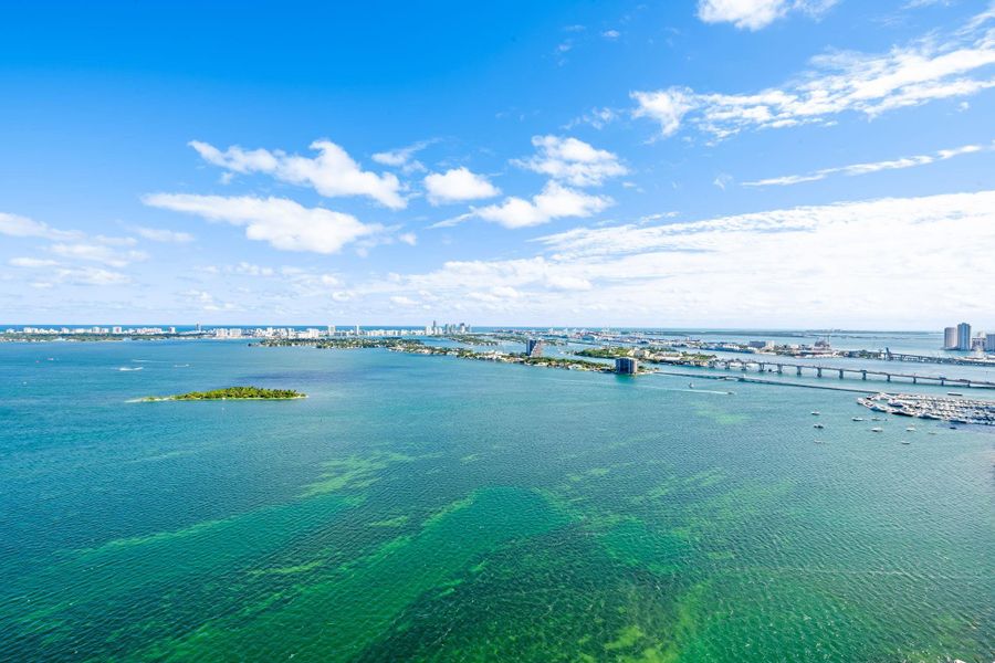Natural landscape and outdoor views near Aria Reserve in Miami (Image 47). Natural landscape and outdoor views near Aria Reserve in Miami (Image 47).