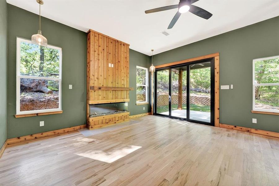 Spacious, unfurnished interior of a new home in , Mabank (Image 18). Spacious, unfurnished interior of a new home in , Mabank (Image 18).