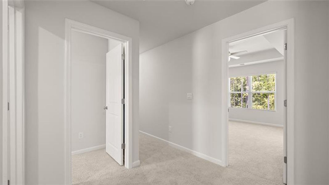 Spacious, unfurnished interior of a new home in Sherwood Manor, Atlanta (Image 20).