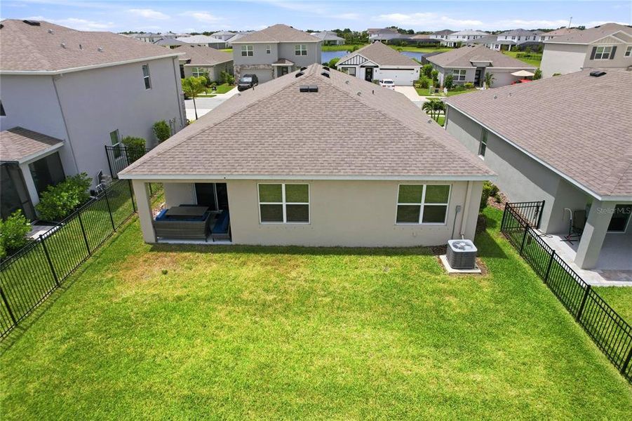 Exterior details and patio area of a home in , Bradenton (Image 31).