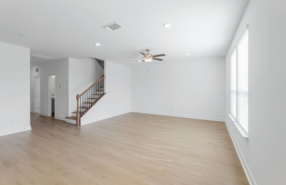 Spacious, unfurnished interior of a new home in Patterson Ranch, Georgetown (Image 16). Spacious, unfurnished interior of a new home in Patterson Ranch, Georgetown (Image 16).