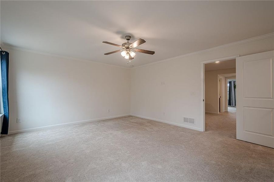Spacious, unfurnished interior of a new home in , Atlanta (Image 16).