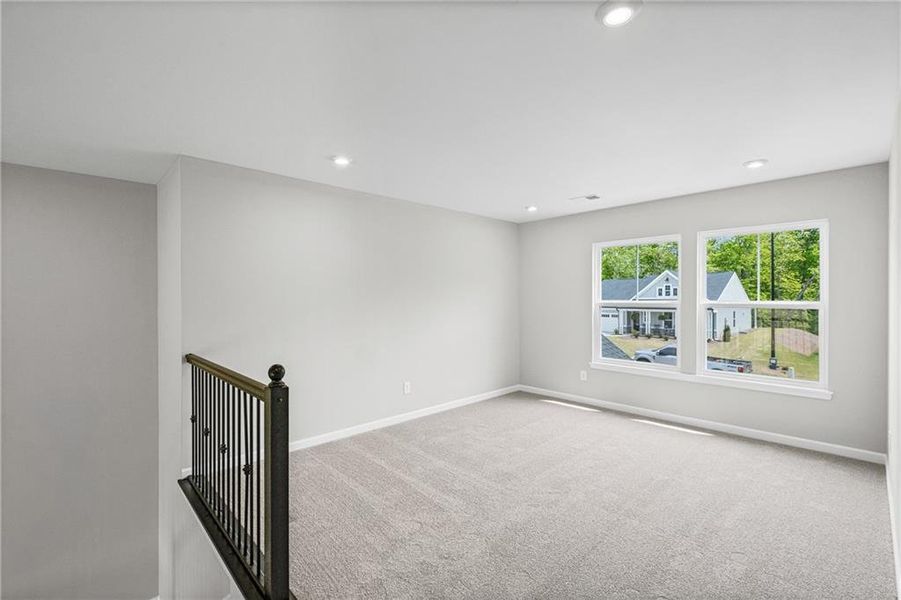 Spacious, unfurnished interior of a new home in Pickens Bluff, Hiram (Image 23).