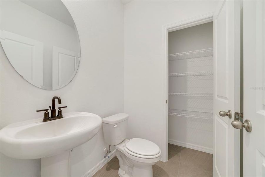 Furnished interior view inside a new home in Aulin Square, Oviedo (Image 8). Furnished interior view inside a new home in Aulin Square, Oviedo (Image 8).