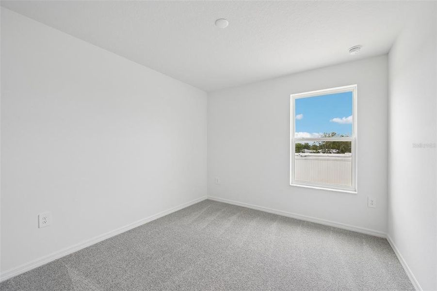 Spacious, unfurnished interior of a new home in Southpointe, Palmetto (Image 10).