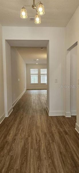 Spacious, unfurnished interior of a new home in , Winter Garden (Image 11).