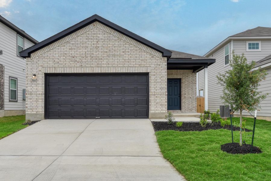 Representative exterior photo of a completed home built from the Travis by Ashton Woods in Meadows at Hennersby Hollow 40's, San Antonio, TX (Image 1).
