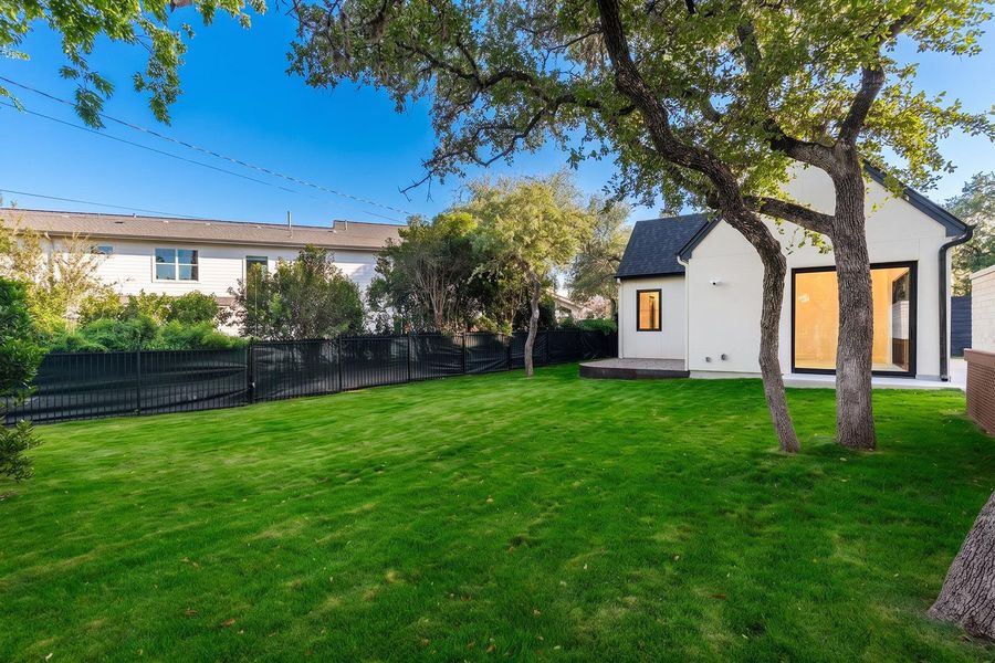 Large flat yard to stretch your legs or set up croquet. Large flat yard to stretch your legs or set up croquet.