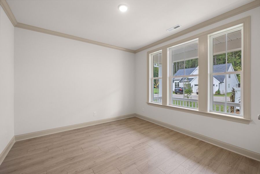 Representative unfurnished interior of a home built from the The Hampton by RobuckHomes in Baylee Ridge, Selma (Image 175).