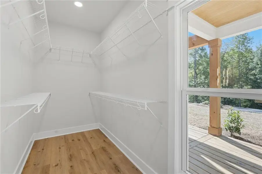 Spacious, unfurnished interior of a new home in , Dahlonega (Image 51). Spacious, unfurnished interior of a new home in , Dahlonega (Image 51).